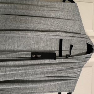 APT 9 Kohls snakebite hem gray heather vest size XL